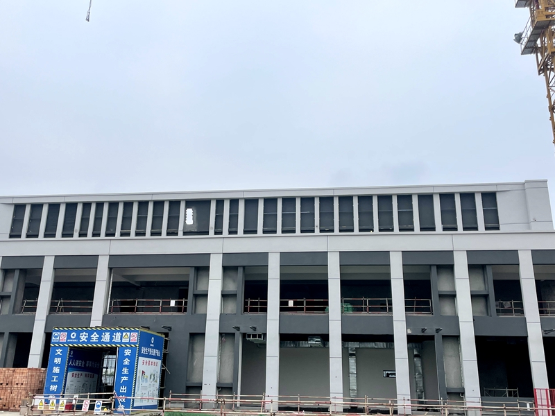 奋战1个月 宜宾危化品救援基地项目主体工程“露脸”展形象 (3).jpg