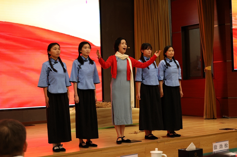 1751339915707305.jpg 宜宾建投建工联合党支部创新开展音乐主题党课.JPG